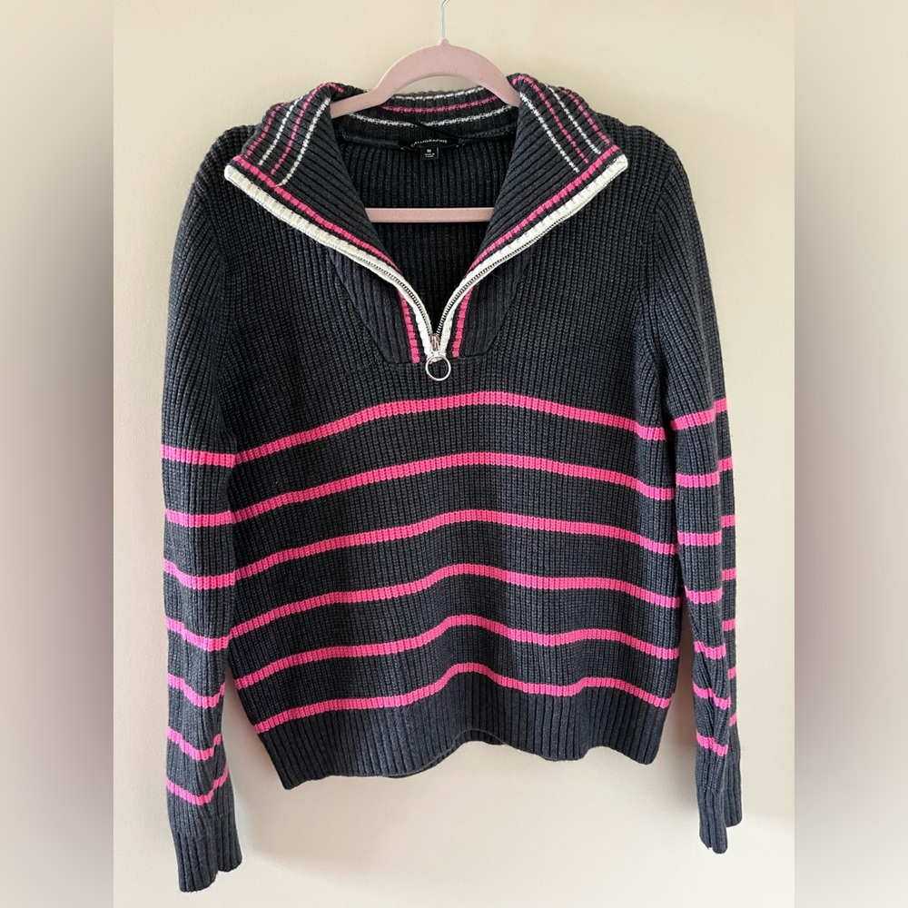 Grey and pink Striped sweater 🩷